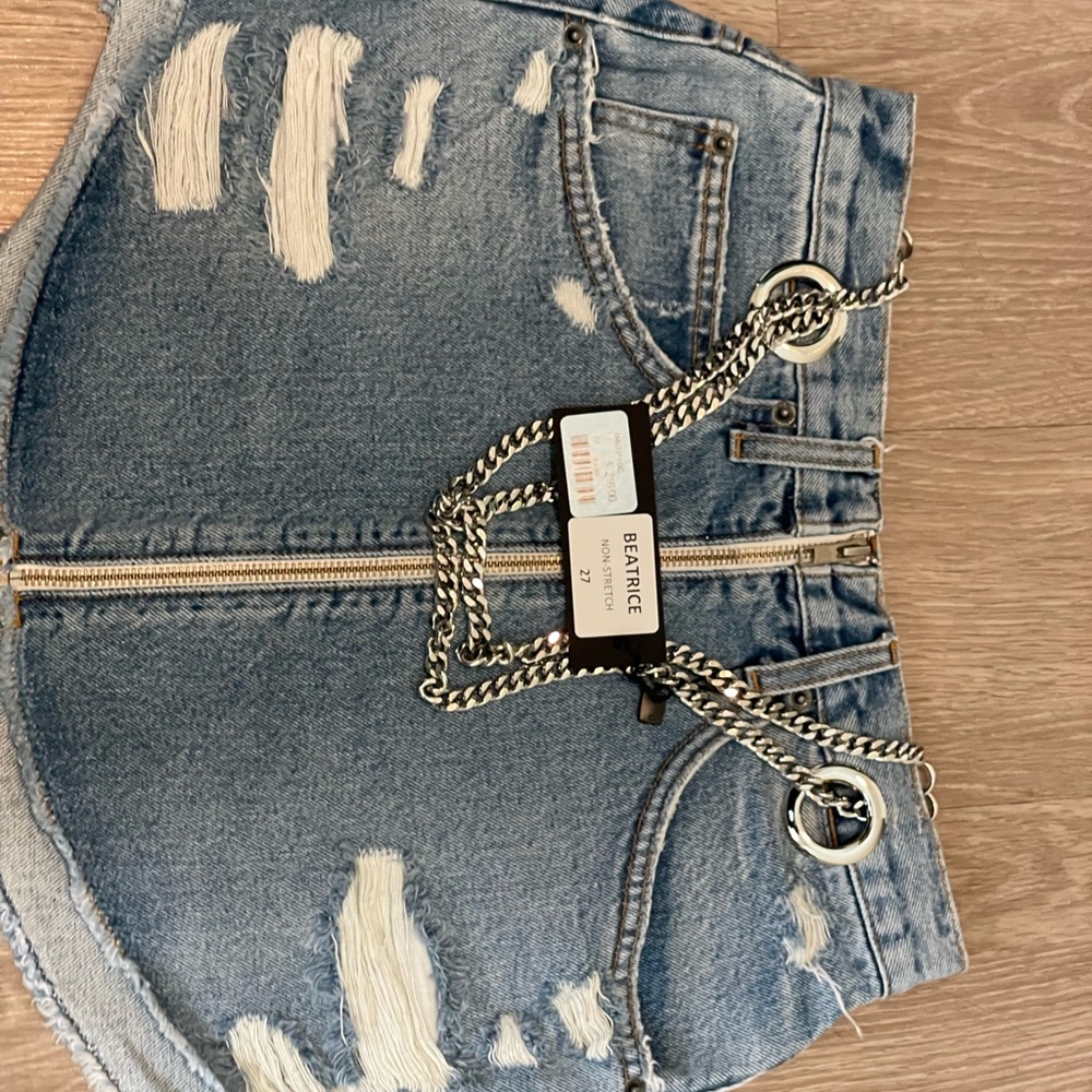 NWT Carmar Beatrice Medium Wash Zip Front Denim Mini Skirt size 27